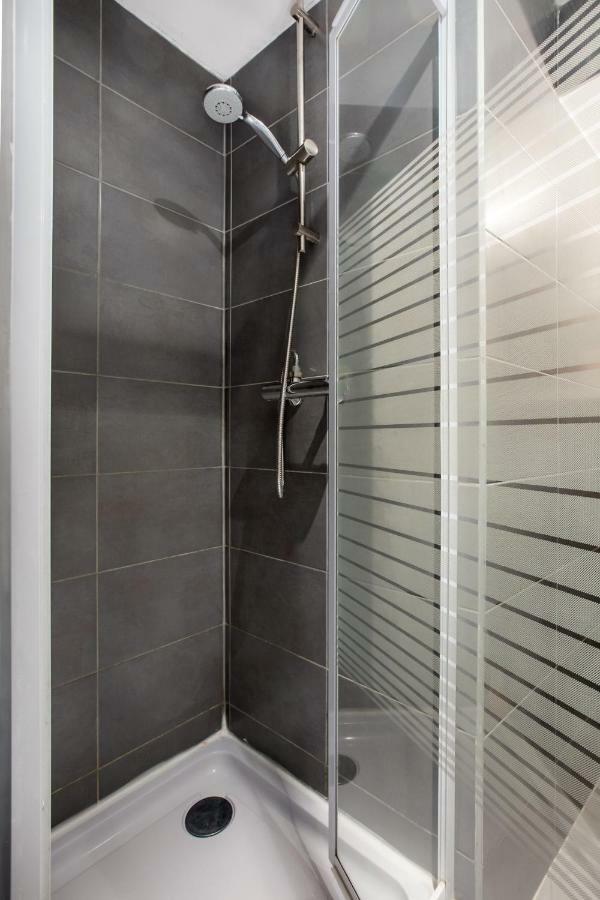 Charmant Appartement Au Coeur Du Vieux Lilla Esterno foto